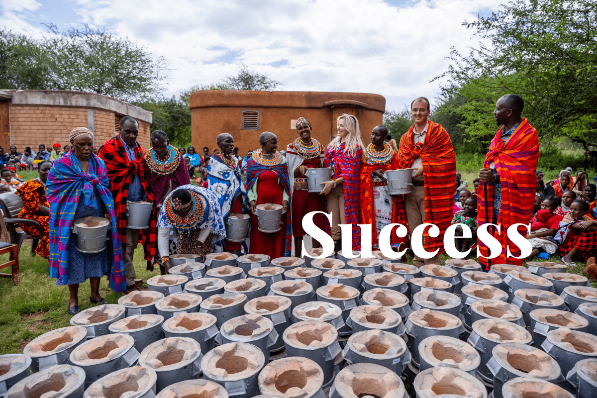 The success of DGB Group’s Hongera cookstove project sparks national attention_Rural community of Kenya and DGB team members during cookstoves delivery_visual 1